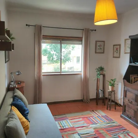 ! Free Parking Street ! Ground Floor With Washer! *