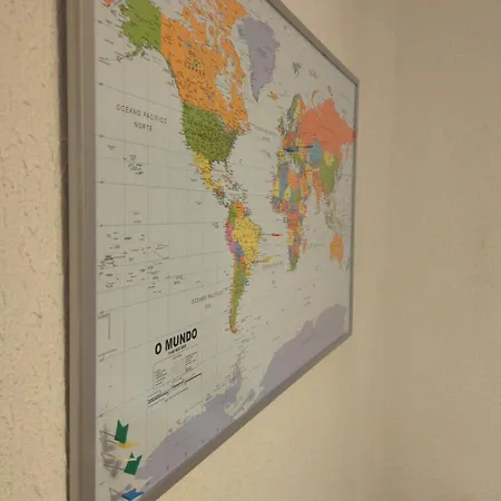 ! Free Parking Street ! Ground Floor With Washer! Apartament