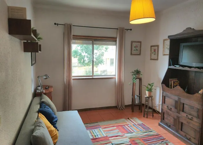 ! Free Parking Street ! Ground Floor With Washer! *