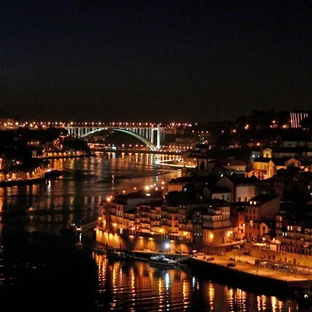 ! Free Parking Street ! Ground Floor With Washer! Oporto