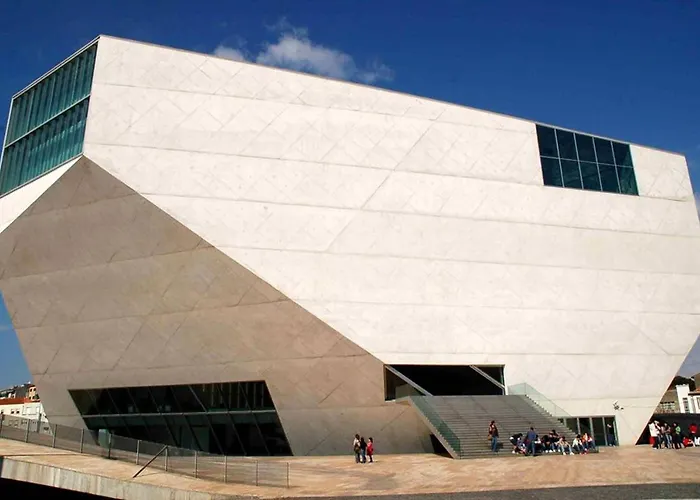 ! Free Parking Street ! Ground Floor With Washer! Apartamento Oporto